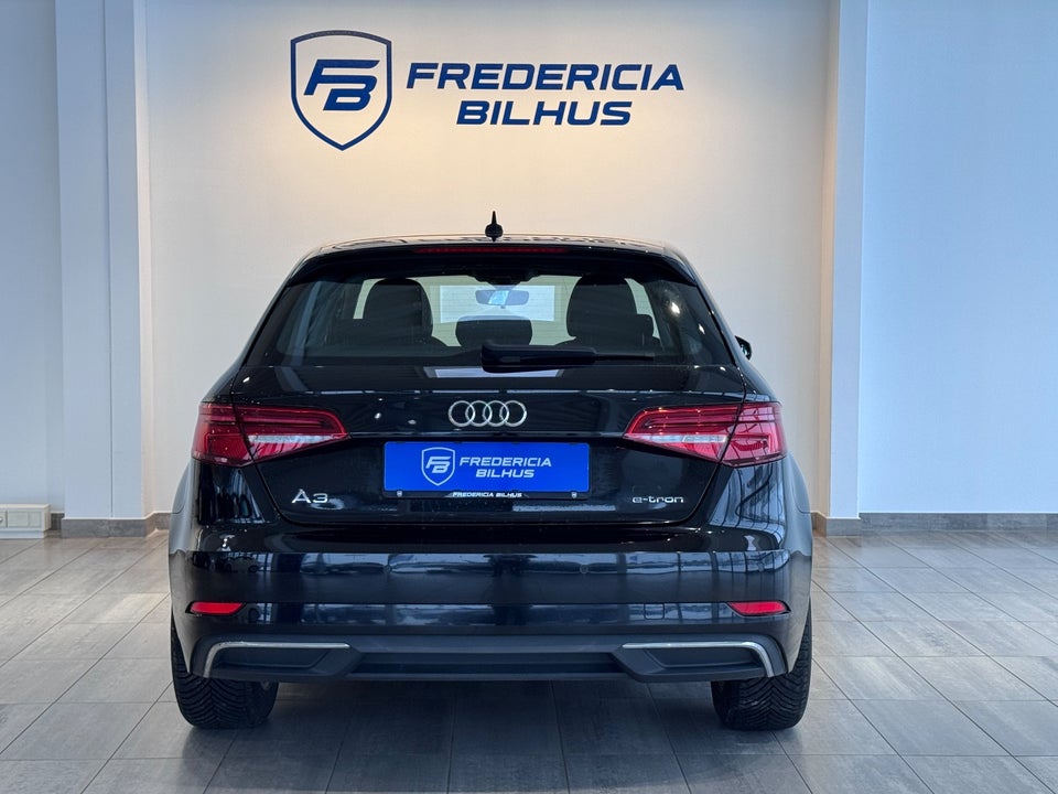 Audi A3 1,4 e-tron Sportback S-tr. 5d