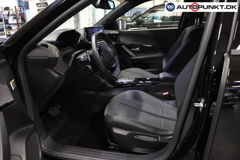 Peugeot 2008 1,2 PureTech 130 Allure EAT8 5d