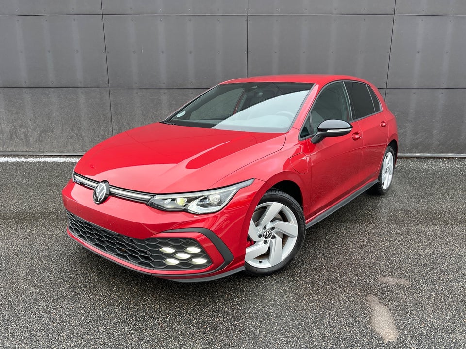 VW Golf VIII 1,4 GTE DSG 5d