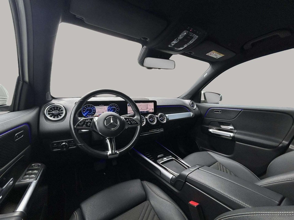 Mercedes EQB300 4Matic 5d