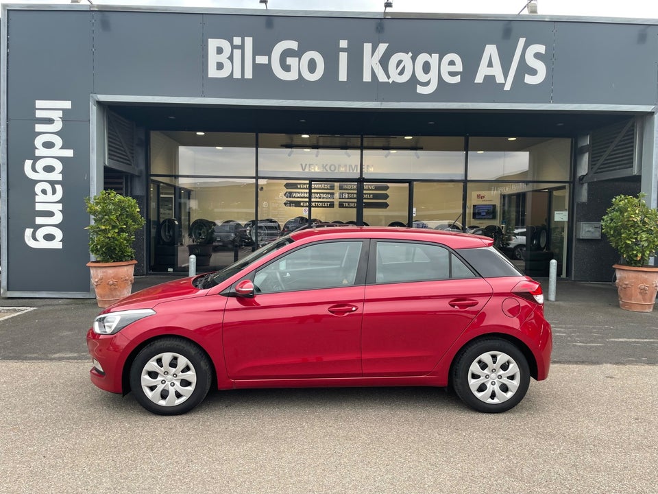 Hyundai i20 1,25 Passion 5d