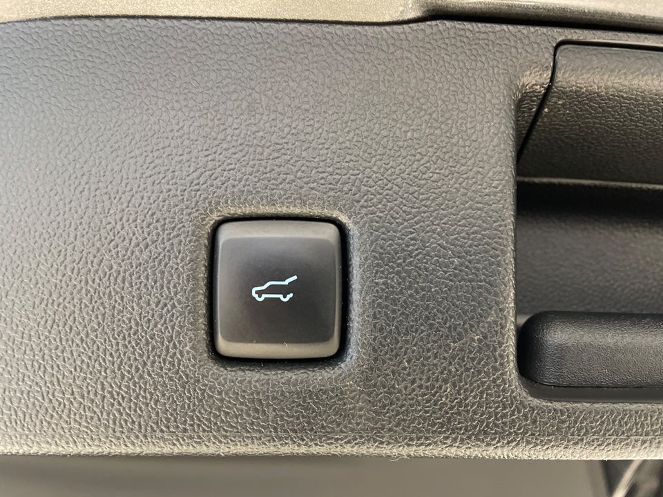 Ford Kuga 2,5 PHEV ST-Line X CVT 5d