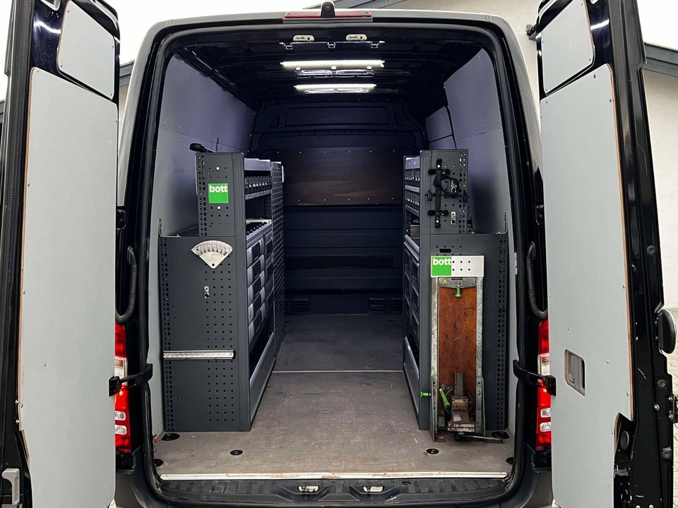 Mercedes Sprinter 216 2,2 CDi R2 Kassevogn 5d