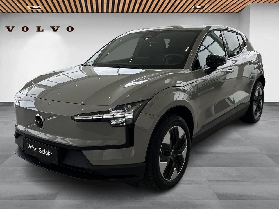 Volvo EX30 Standard Range Plus 5d