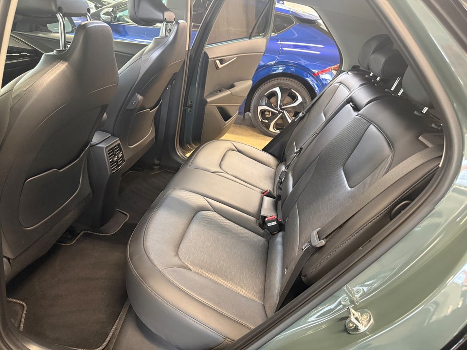 Kia Niro 64 EV Upgrade 5d