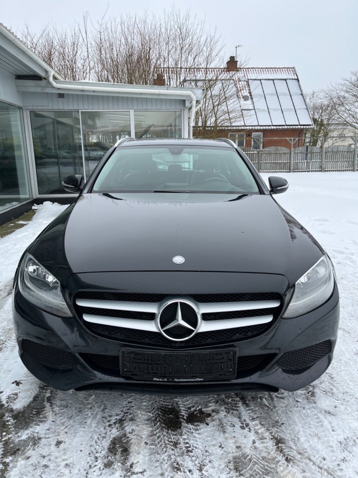 Mercedes C220 2,2 BlueTEC Avantgarde stc. 5d