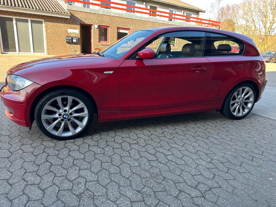 BMW 118i 2,0 Advantage 3d
