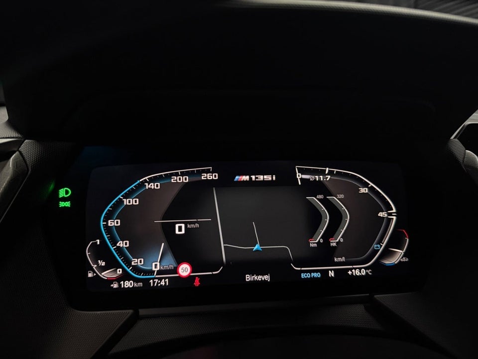BMW M135i 2,0 Connected xDrive aut. 5d