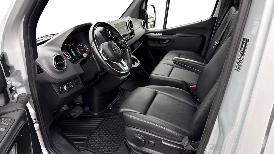 Mercedes Sprinter 319 2,0 CDi A2 Kassevogn aut. RWD