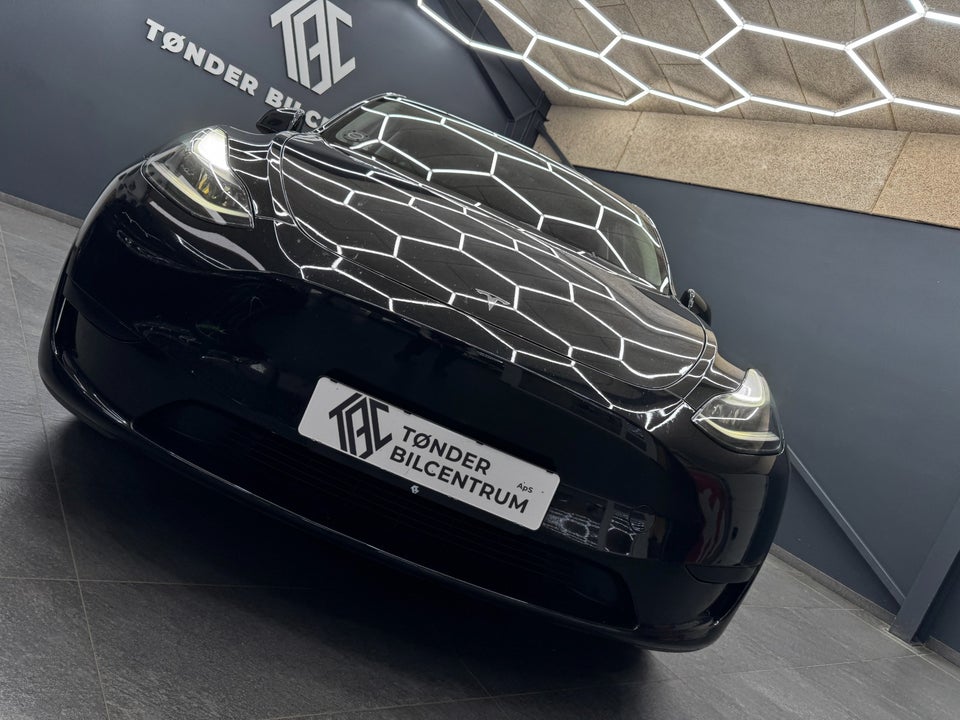 Tesla Model Y RWD 5d