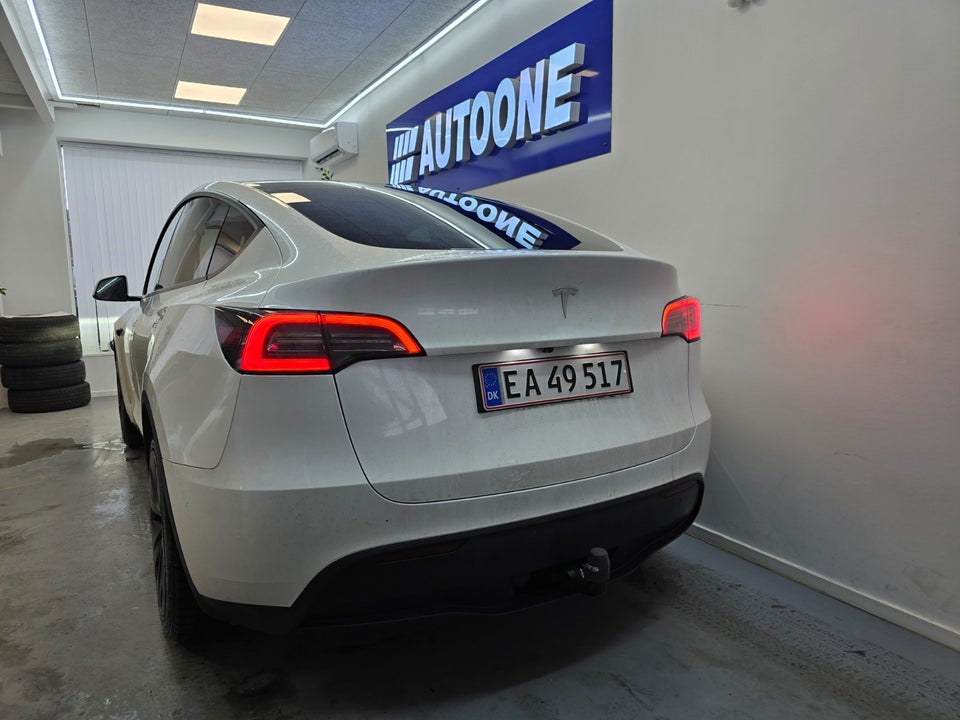 Tesla Model Y RWD 5d