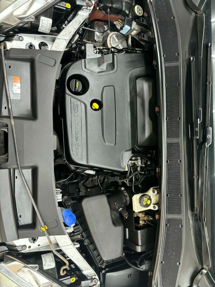 Ford S-MAX 2,0 TDCi 140 Titanium aut. 5d