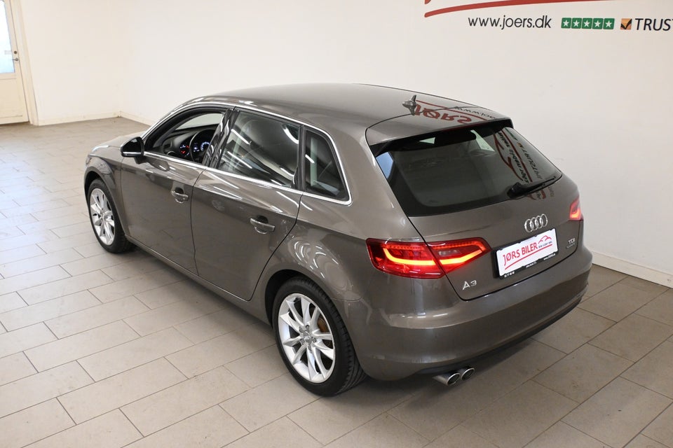Audi A3 2,0 TDi 184 Ambiente Sportback quattro S-tr. 5d