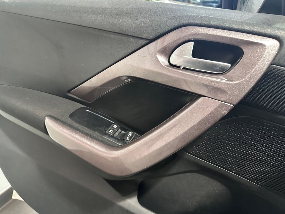 Peugeot 2008 1,4 HDi 68 Active Van 5d