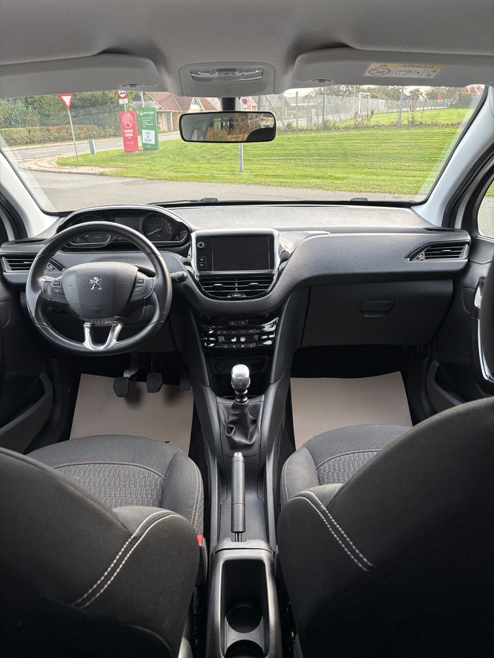 Peugeot 208 1,5 BlueHDi 100 Envy+ 5d