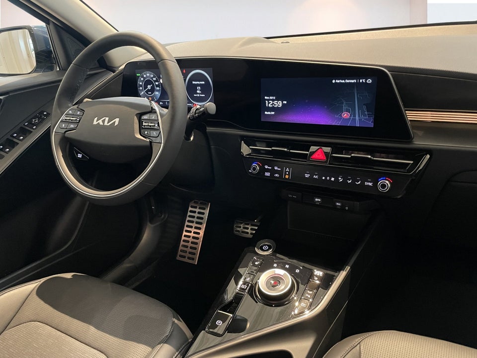 Kia Niro 64 EV Access 5d