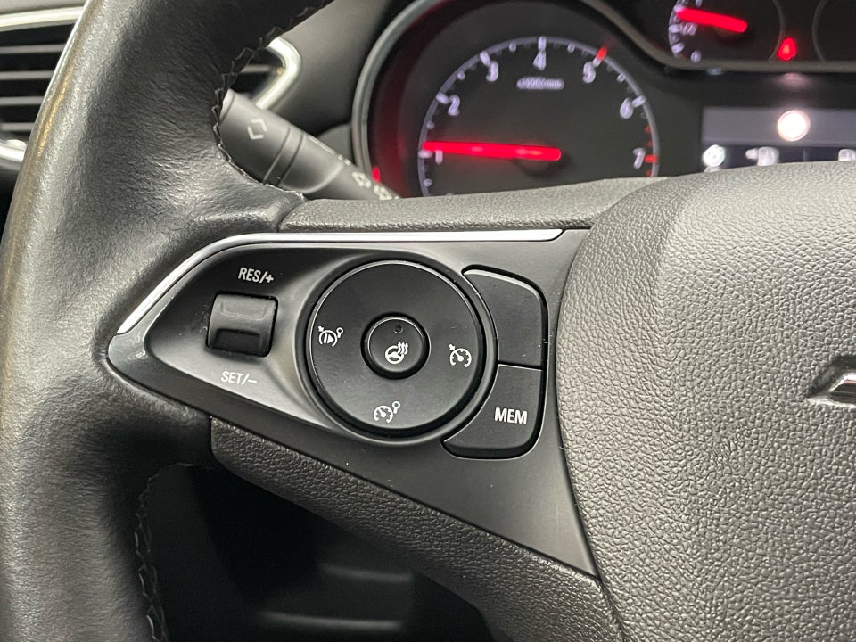 Opel Crossland 1,2 First Edition 5d