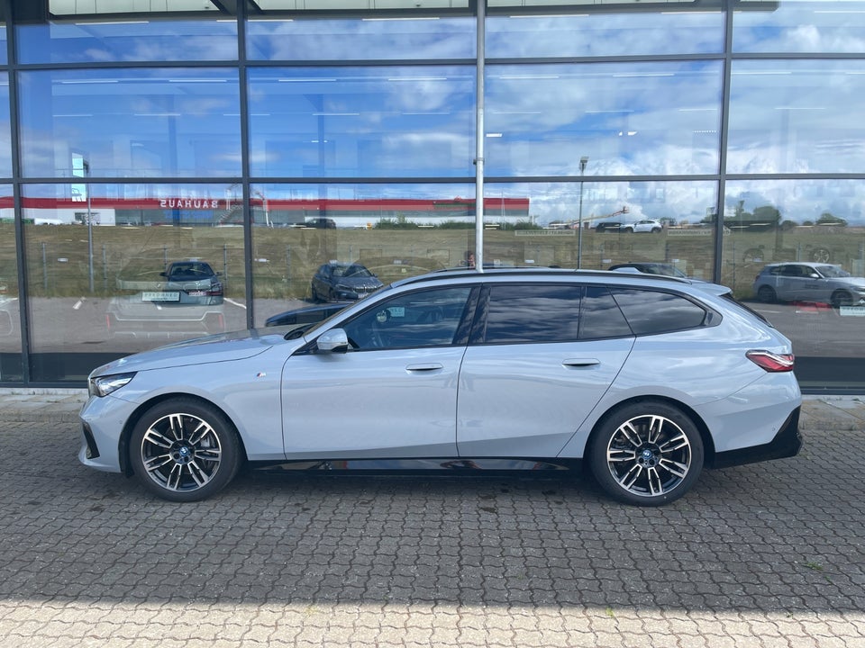 BMW i5 eDrive40 M-Sport 4d