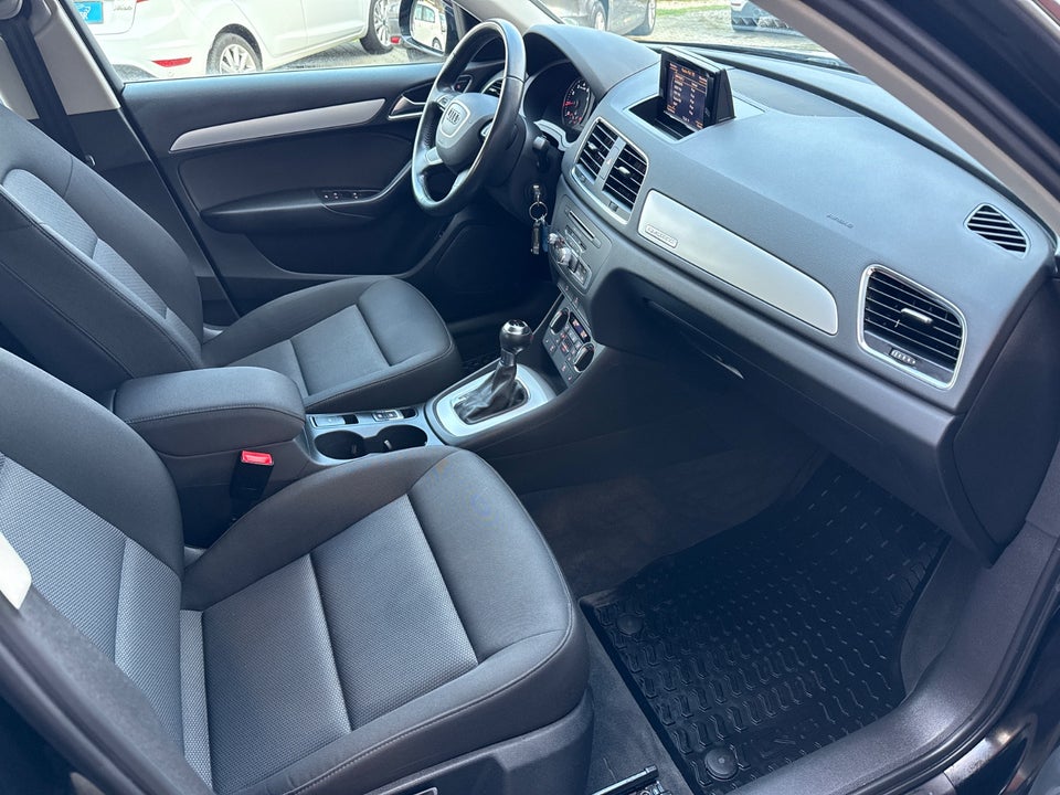 Audi Q3 2,0 TFSi 180 Design quattro S-tr. Van 5d