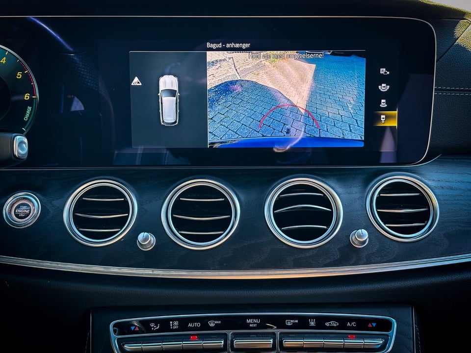 Mercedes E300 de 2,0 AMG Line stc. aut. 4Matic 5d