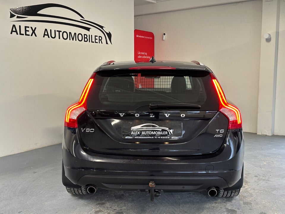 Volvo V60 3,0 T6 Summum aut. AWD 5d