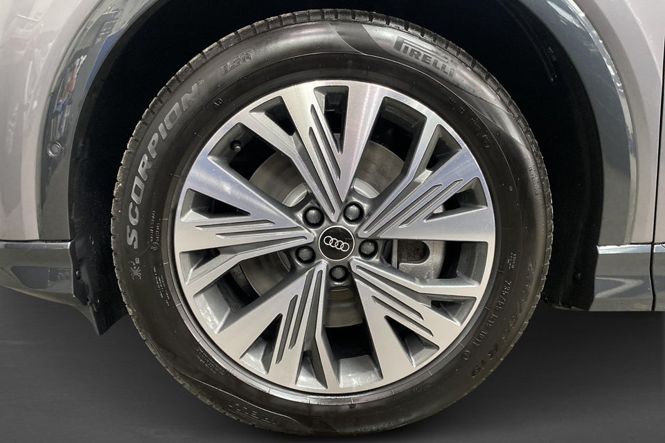 Audi Q4 e-tron 45 Progress 5d