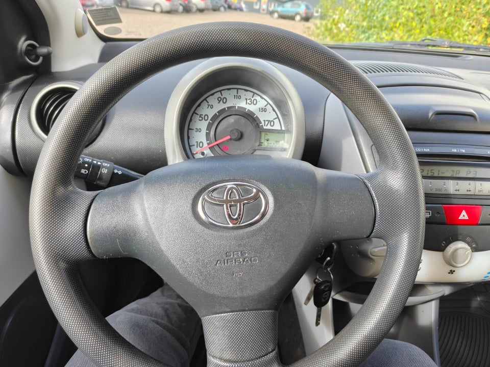 Toyota Aygo 1,0 Plus 5d