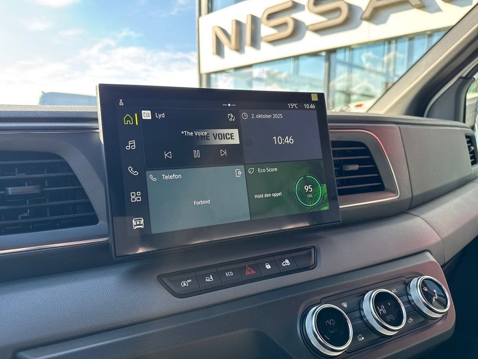 Nissan Interstar 2,0 dCi 170 L2H2 Tekna aut. Van