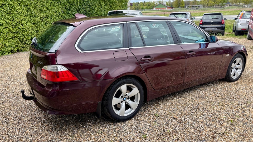 BMW 530i 3,0 Touring aut. 5d