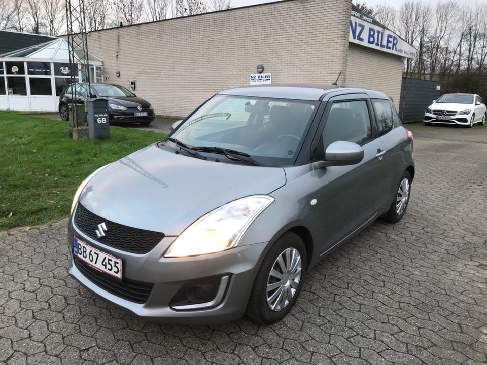 Suzuki Swift 1,2 Dualjet Club 3d