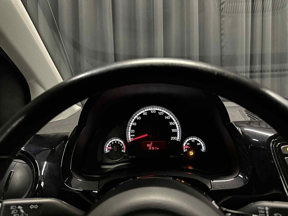 VW Up! 1,0 60 High Up! BMT 5d