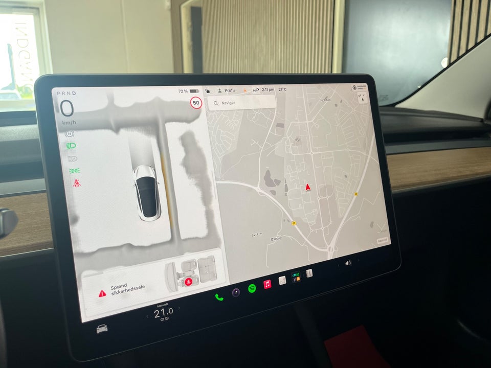 Tesla Model 3 Long Range AWD 4d