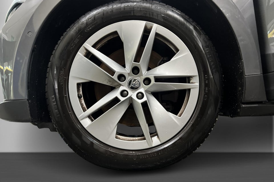 Skoda Enyaq 80 iV Loft 5d