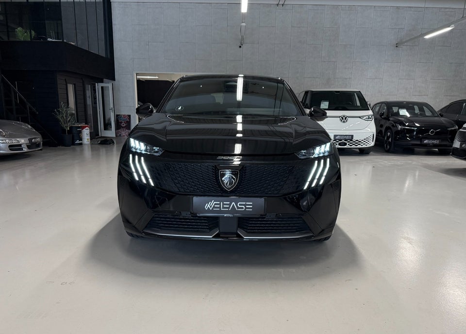 Peugeot e-3008 77 GT 5d