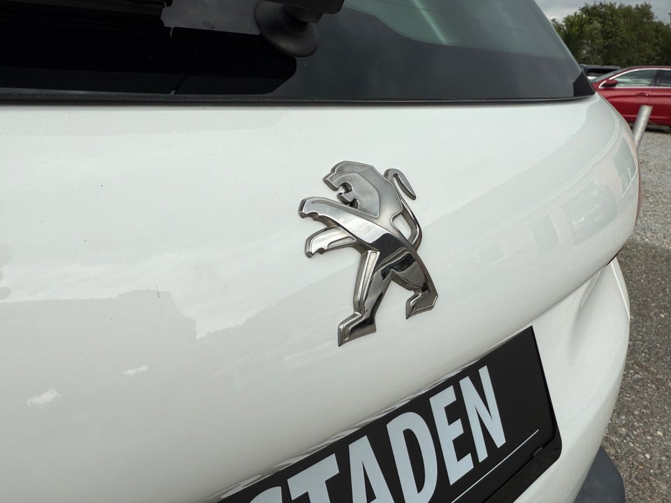 Peugeot 2008 1,2 VTi 82 Excite 5d
