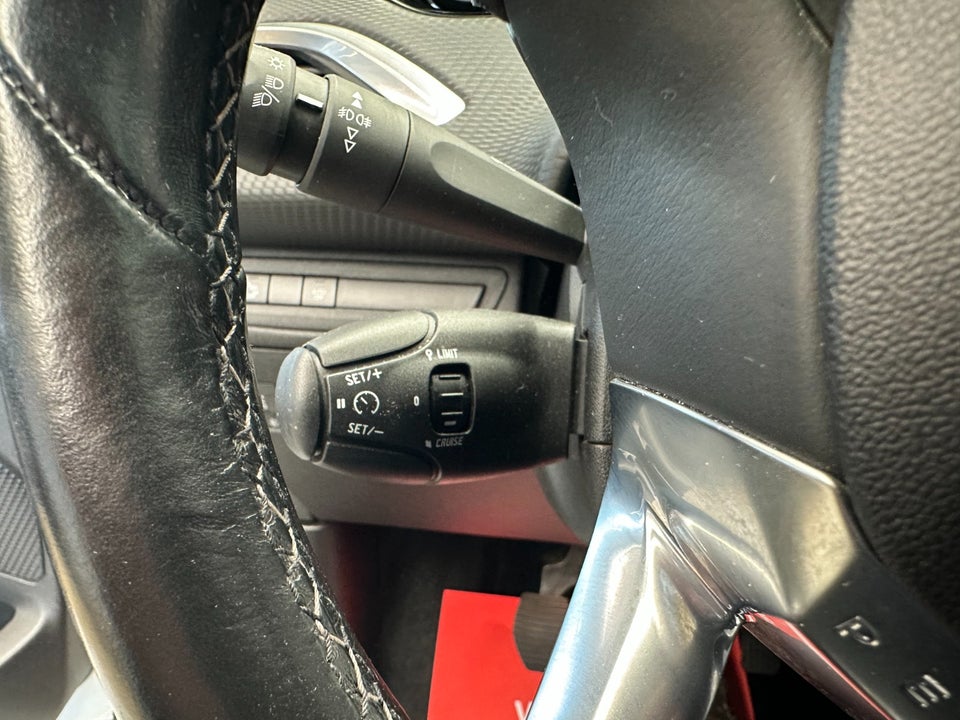 Peugeot 2008 1,2 PureTech 130 Allure+ 5d