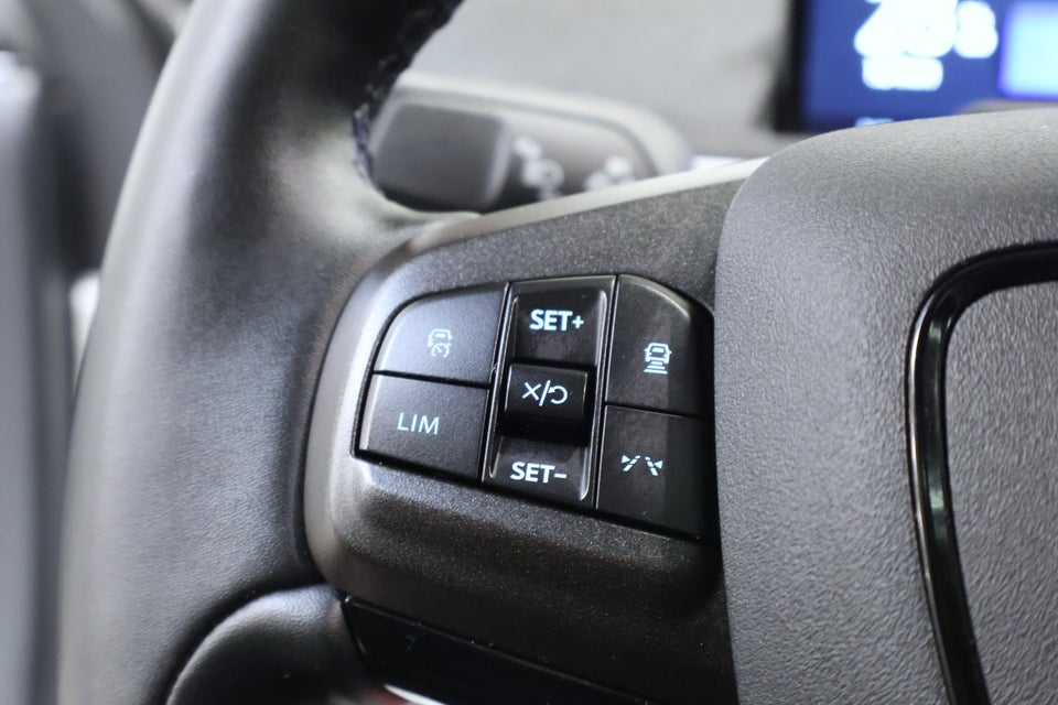 Ford Mustang Mach-E 75 Standard Range AWD 5d