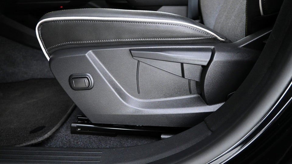 Renault Megane E-Tech 60 Techno 5d