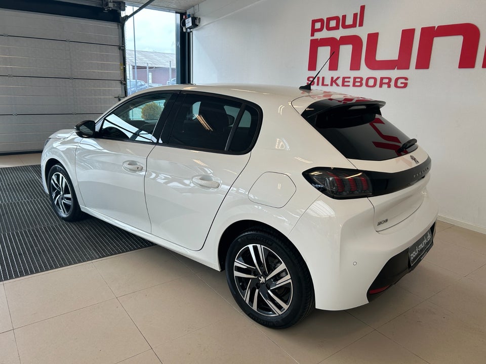 Peugeot 208 1,2 PureTech 100 Selection Sport 5d