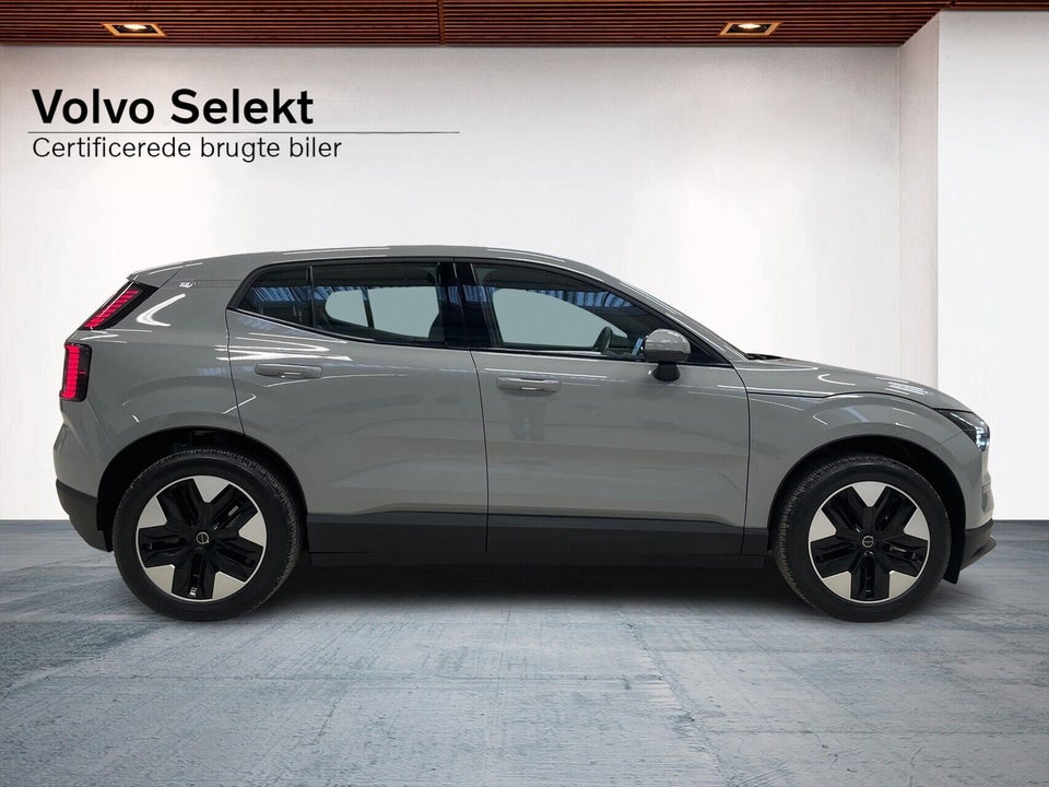 Volvo EX30 Extended Range Core 5d