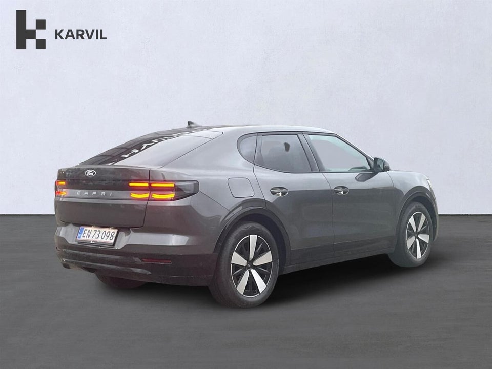 Ford Capri 82 Select Extended Range 5d