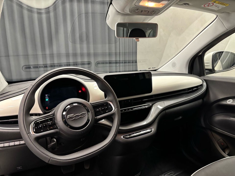 Fiat 500e 24 Icon 3d