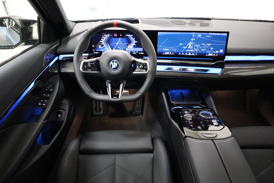 BMW i5 M60 xDrive 4d