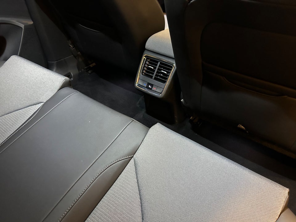 Skoda Enyaq 80 iV Loft 5d