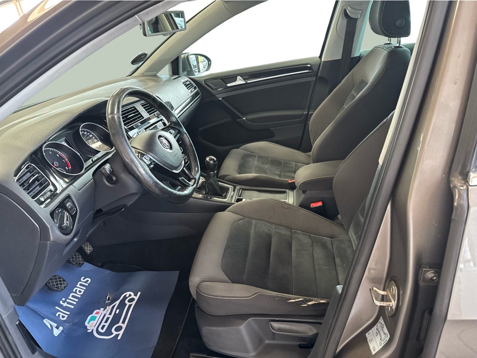 VW Golf VII 1,4 TSi 140 Highline Variant BMT 5d