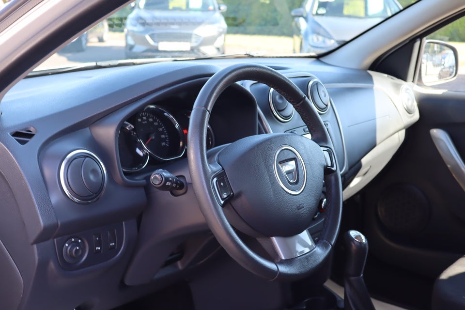 Dacia Sandero 0,9 TCe 90 Essential 5d