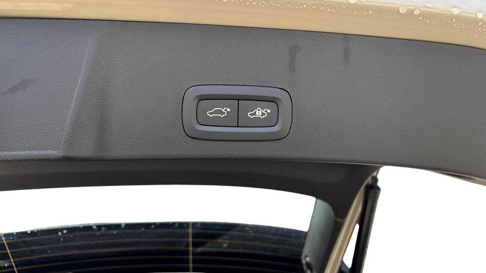 Volvo EX40 Extended Range Plus 5d