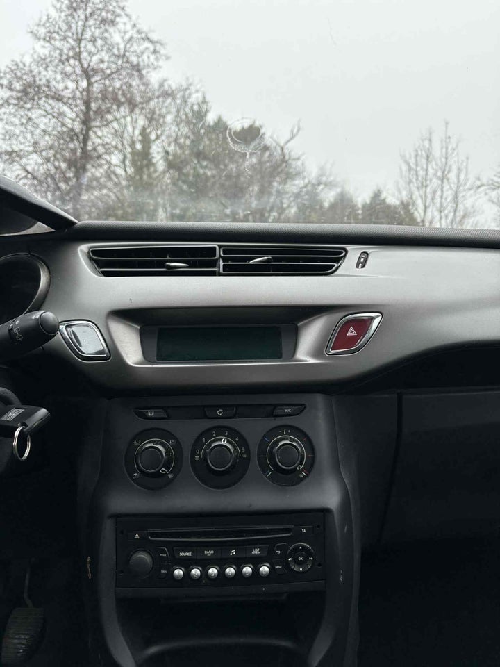 Citroën C3 1,0 VTi 68 Attraction 5d