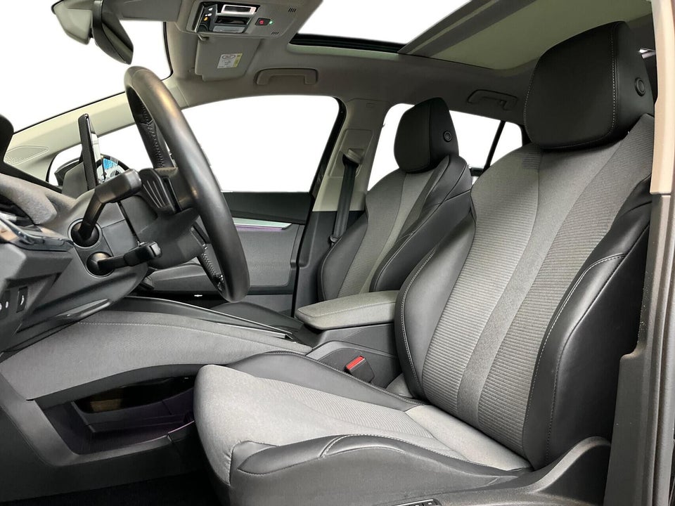 Skoda Enyaq 80 iV Plus Loft 5d