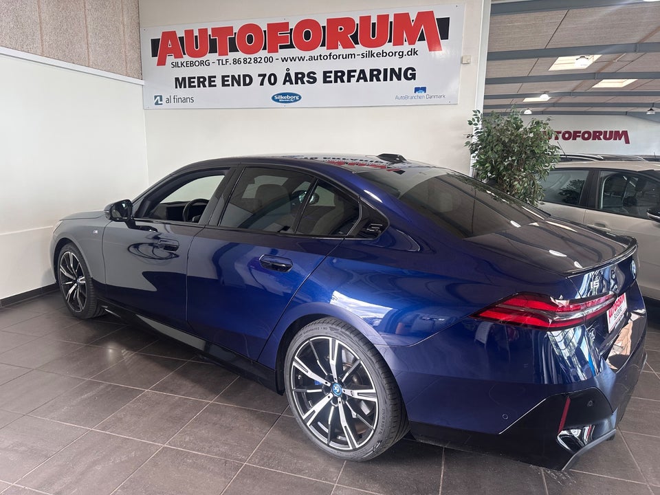 BMW i5 eDrive40 M-Sport Pro 4d